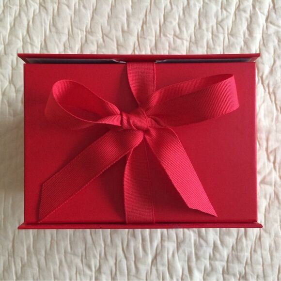 NEW Gift Box with Fill (Solid Red) for Christmas, Birthdays - Picture 10 of 12